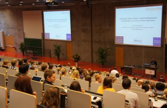 Dr. Gabriel Reyes presenta trabajos en Conferencia de la Sociedad Europea de Psicología Cognitiva en Alemania